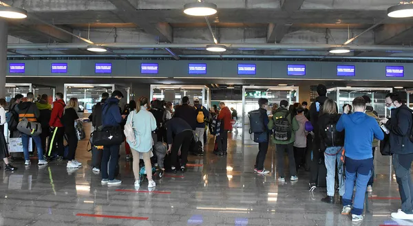 Türkiye'ye 4 ayda 9 milyona yakın turist geldi! Akın devam ediyor | İşte en çok turist gelen ülkeler - 3