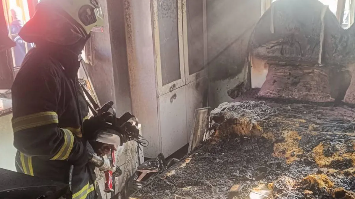 Batman'da tek katlı ev alevlere teslim oldu