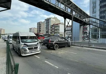 Tekirdağ'da feci kaza! Üst geçidin direğine çarptı paramparça oldu