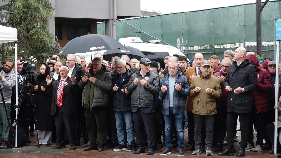 trabzonsporun-eski-baskani-atay-aktug-son-yolculuguna-ugurlandi-1776609446528.jpg Fotoğraf (DHA)