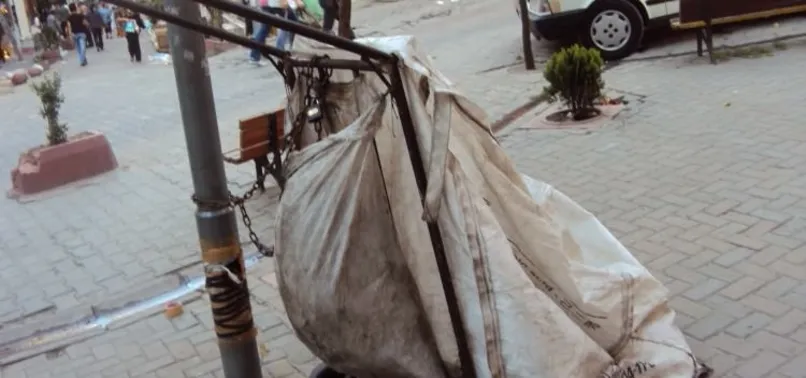 Kağıt toplayıcısı dehşet saçtı