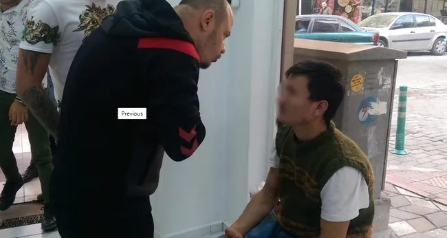 Manisa’da taciz iddiasına meydan dayağı! Dövüp polise teslim ettiler - 1