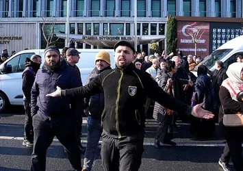 Minibüs esnafından İBB önünde eylem