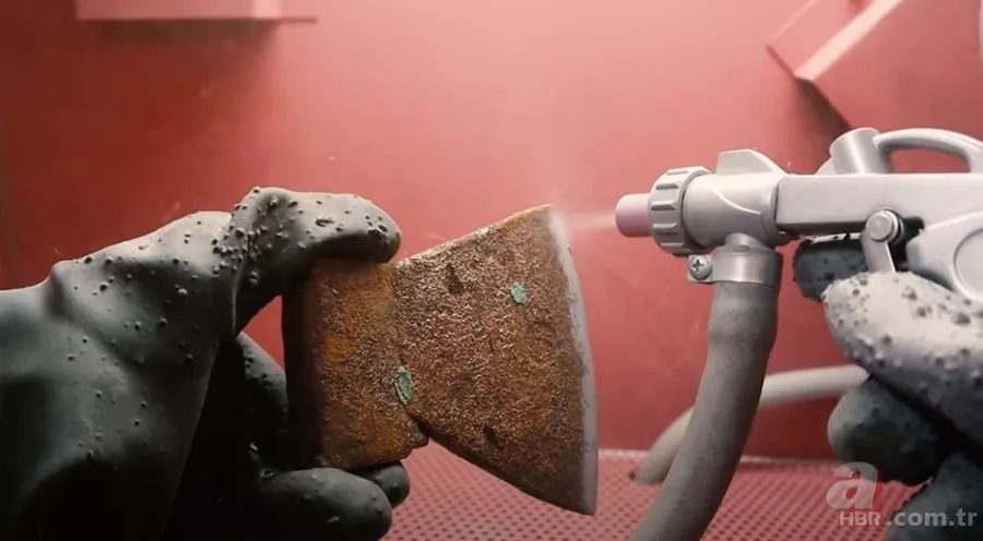 Viking hayranı fenomen paslı baltayı jilet gibi yaptı! Son hali görenleri hayran bıraktı 12