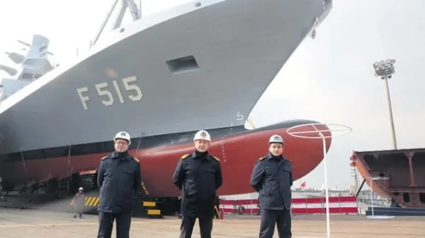 Türkiye’den tarihi adım! Denize indirilen İstanbul Fırkateyni satıhtan havaya güdümlü mermi fırlatabilecek