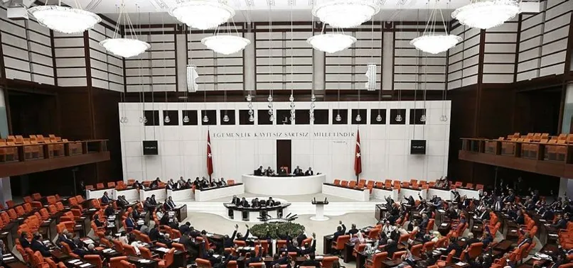 AK Parti içtüzük için düğmeye bastı