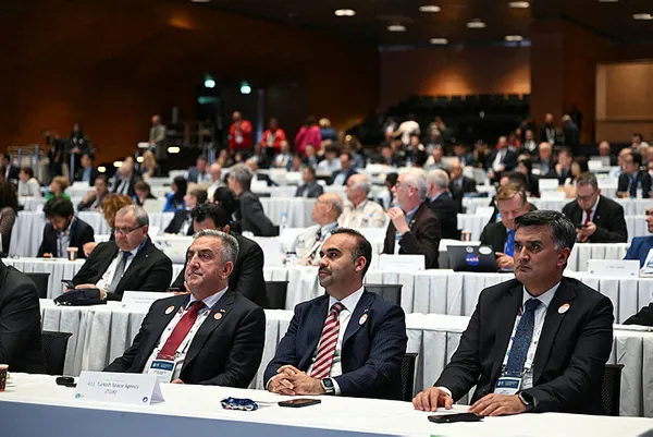 sanayi-ve-teknoloji-bakani-mehmet-fatih-kacirdan-milli-teknoloji-aciklamasi-1696316806156.jpg Sanayi ve Teknoloji Bakanı Mehmet Fatih Kacır'dan "milli teknoloji" açıklaması: Savunma sanayiinden sonra... - 1