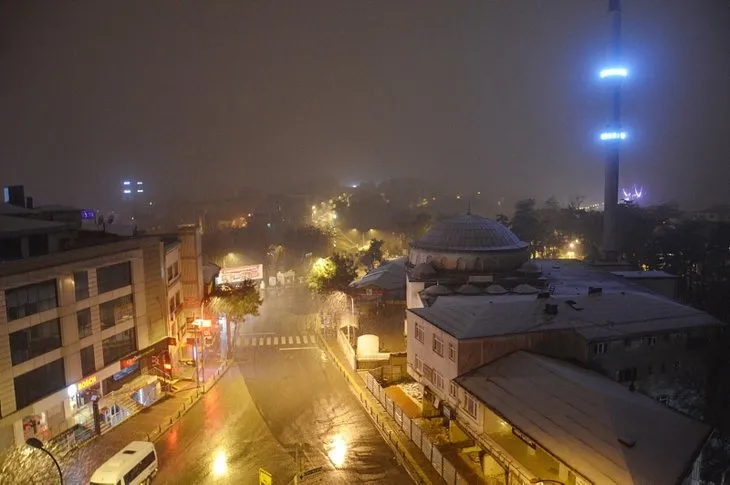 Kar yağışı İstanbul’da etkili oldu!