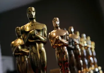 Yılın ilk Oscar ödülünün sahibi Jackie Chan