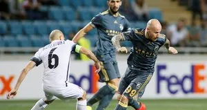 Fenerbahçe son saniyede beraberliği kurtardı!