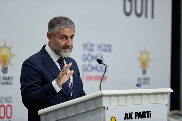 hazine-ve-maliye-bakani-nureddin-nebatiden-gida-fiyatlari-aciklamasi-1660483881103.jpg Hazine ve Maliye Bakanı Nureddin Nebati'den gıda fiyatları açıklaması! 'Zincir marketleri yakından takip edeceğiz' - 1