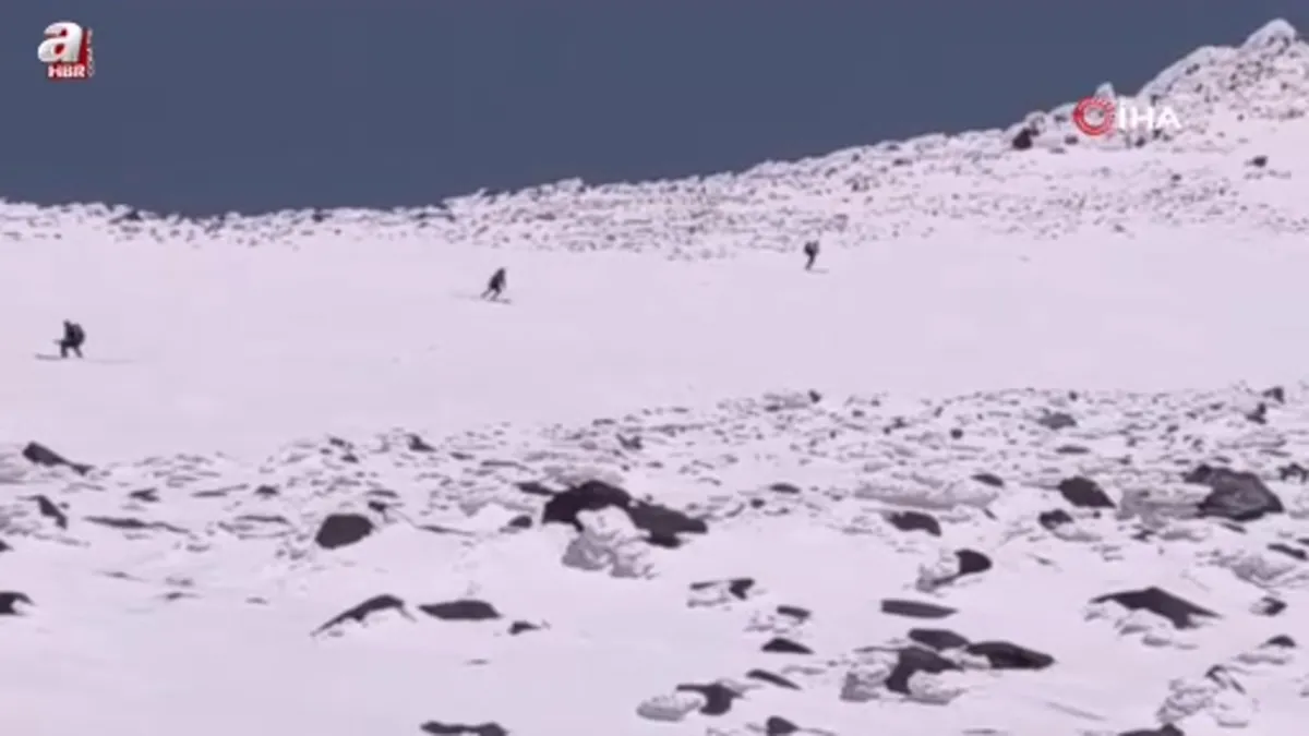 Ağrı Dağı dünyanın dört bir yanından misafirlerini ağırlıyor