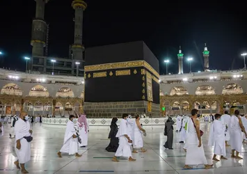 Suudi Arabistan'dan yeni umre kararı! İşte aranan şartlar