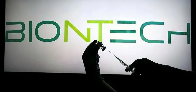 ABD'de 4 sağlık çalışanı Pfizer/BioNTech'in koronavirüs aşısı sonrası fenalaştı!