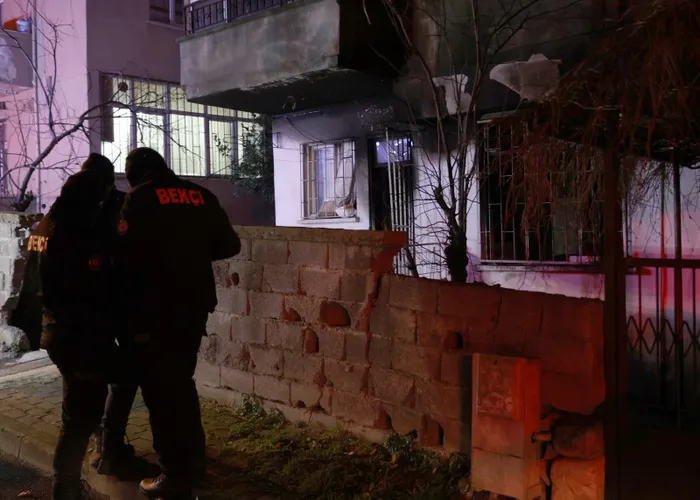 Son dakika: Pendik'te 4 katlı binada yangın: 1 kişi hayatını kaybetti! Kahreden detay - 3