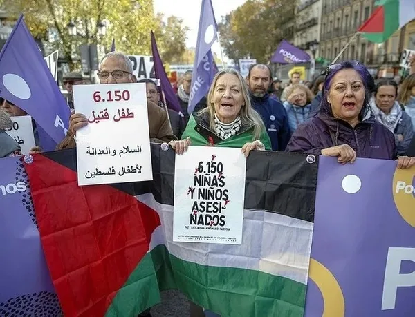 1701529772039.jpeg Yasaklara rağmen AB Gazze için tek ses: Fransa’da ve İspanya'da Filistin'e destek gösterisi düzenlendi! Katil İsrail sesleri… - 4