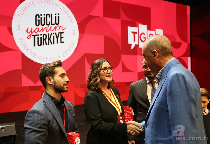 Başkan Recep Tayyip Erdoğan'ın katıldığı Türkiye Gençlik Zirvesi’nden renkli fotoğraflar! Alişan ve futbolcu Mesut Özil... 19