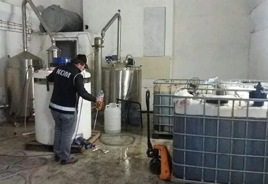 Türkiye'nin en büyük sahte içki operasyonu - 1