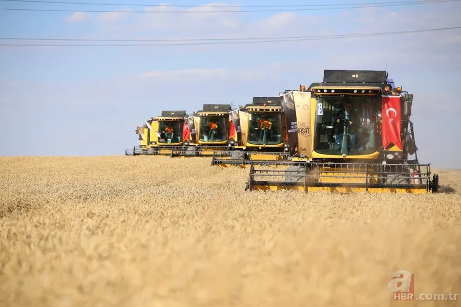 Başkan Erdoğan yerli elektrikli traktörü kullandı 5