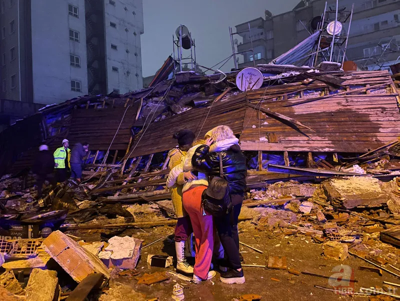 10 Şubat ölü yaralı sayısı güncel rakam! Kaç bina yıkıldı? Artçı deprem sayısı kaça çıktı? 7.7'lik DEPREM SON DURUM | AFAD son dakika açıklamaları 6
