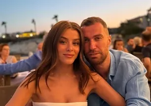 Seda Sayan'ın müstakbel gelini İlayda Alişan "2 yıl onunla" deyip peş peşe paylaştı