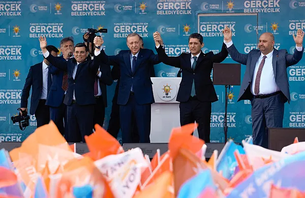 baskan-erdogandan-antalyada-muhalefete-elestiri-butun-sermayeleri-yalan-1709392199233.jpg Başkan Erdoğan'dan Antalya'da muhalefete eleştiri: Bütün sermayeleri yalan... - 4