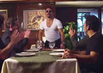 'Narcos' yeni sezonu Nusret'le tanıttı!