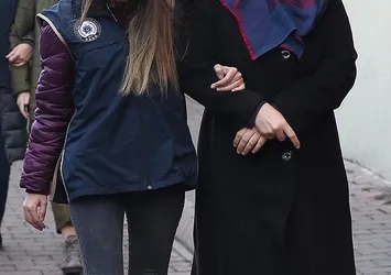 FETÖ'nün sözde "Sivas büyük bölge imamı" AVM'de yakalandı