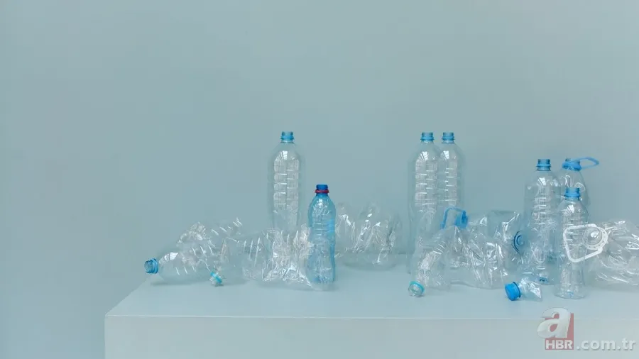 Pet şişeden su içenler dikkat! Riski duyan bir daha elini süremeyecek 2