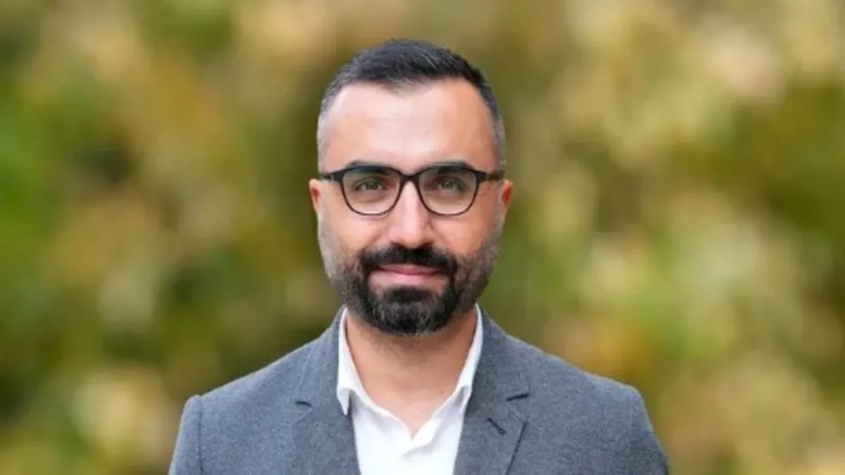 Gazeteci Alican Uludağ'a "Cumhurbaşkanına alenen hakaret"ten gözaltı!