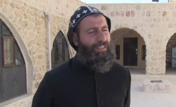 Mor Yakup Manastırı Rahip Sefer Bileçen’i PKK’lı teröristlerin günlüğü yakalattı