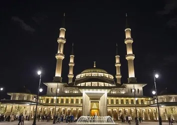 Beştepe Millet Camii'nde Regaip Gecesi Özel Programı