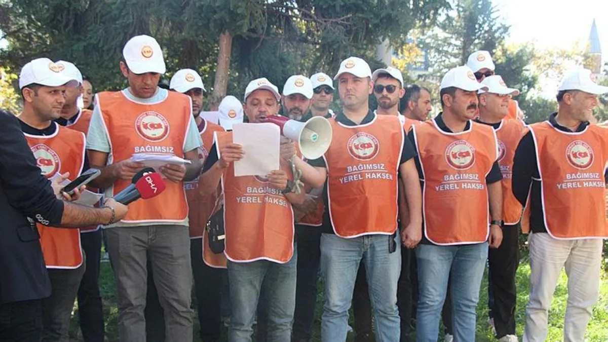 CHP’li Yalova Belediyesi memurlarından eylem! "Maaşlarımız ödenmedi mağduruz"