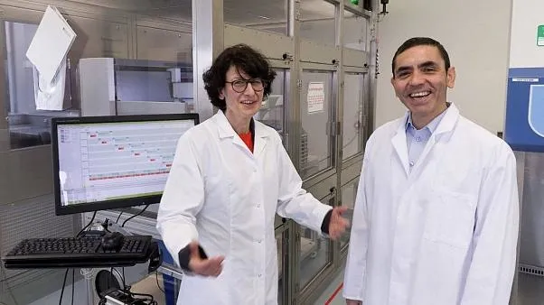 Pfizer/BioNTech Covid-19 aşısının acil kullanımı için ABD Gıda ve İlaç Dairesi'ne başvuruda bulundu - 1