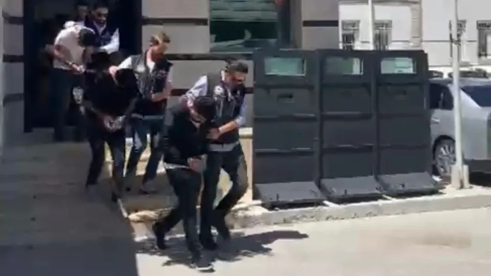 Baron savcı Osman Yarbaş FETÖ borsası da kurmuş! 9 kişiden 3 milyon aldılar