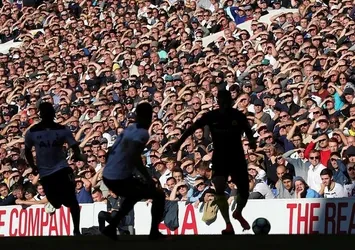 Deplasmana gitmeyen Manchester United taraftarına bir yıl ceza