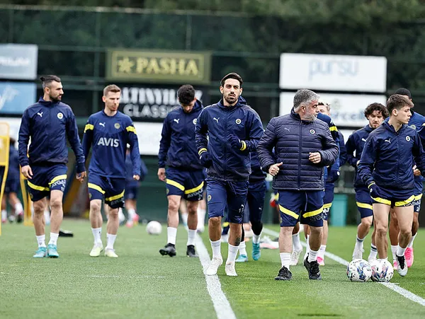fenerbahce-trabzonspor-derbisi-icin-son-dakika-seyirci-karari-1683904969933.jpg Fenerbahçe Trabzonspor derbisi için son dakika "seyirci" kararı - 3