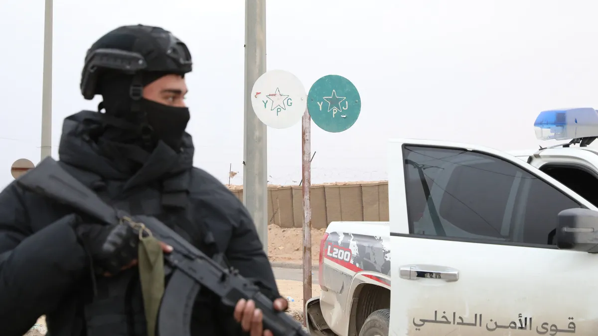 Terör örgütü YPG'den ateşkes ihlali: Haseke'de Sefa köyüne baskın!