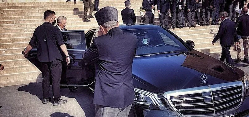 CHP'li Mansur Yavaş'ın 'halkın adamı' algısı çöktü! 'Makam araçlarını sattım kullanmıyorum' demişti lüks araçla görüntülendi