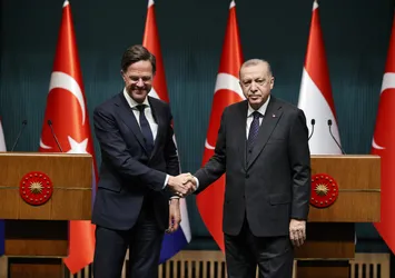 Başkan Erdoğan ile Rutte görüşmesi Hollanda basınında geniş yer buldu