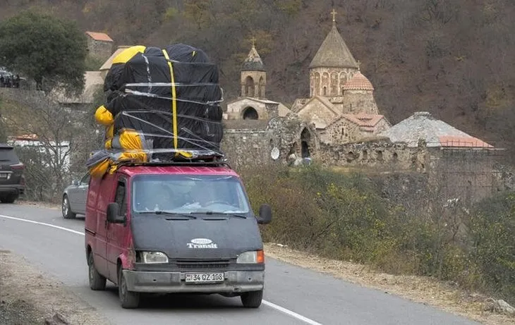 Ermenistan neden masaya oturmak zorunda kaldı? Görüntüler her şeyi anlatıyor