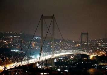 İstanbul'dan 'Dünya Saati' hareketine destek