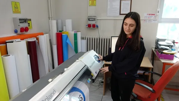malatyada-fabrika-gibi-lise-yillik-cirosu-3-milyon-1668156663640.jpg Malatya’da fabrika gibi lise! Yıllık cirosu 3 milyon - 1