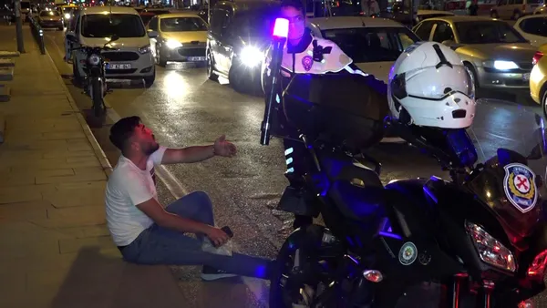 antalyada-alkollu-surucu-teroru-5-arac-ile-5-yayaya-carpti-1623103930060.jpg Antalya'da alkollü sürücü terörü! 5 araç ile 5 yayaya çarptı - 2