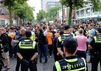 PEGIDA'ya Türk tokadı! Kaçtılar