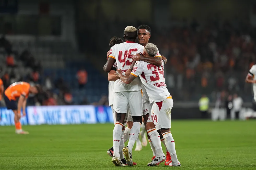 canli-anlatim-basaksehir-galatasaray-1788544596089.jpg Canlı anlatım: Başakşehir - Galatasaray - 4