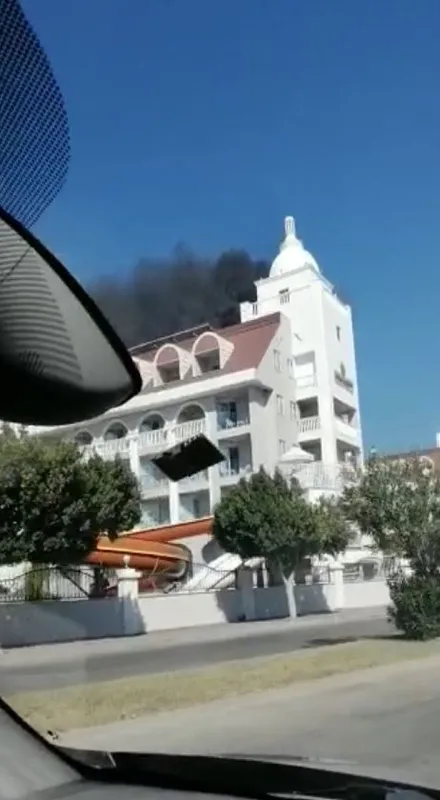 Son dakika: Manavgat’ta 5 yıldızlı otelde yangın paniği! - 2