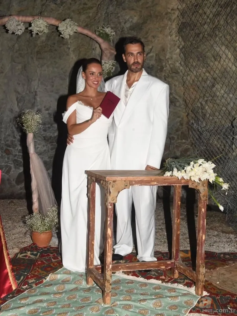 Bu yıl magazin dünyası düğünlerden geçilmiyor! İşte 2025'te evlenen ünlüler... 14