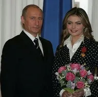 Putin’in 35 yaş küçük sevgilisi Kabaeva hakkında flaş iddia!