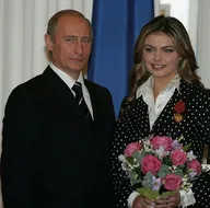 Putinin 35 yaş küçük sevgilisi Kabaeva hakkında flaş iddia!
